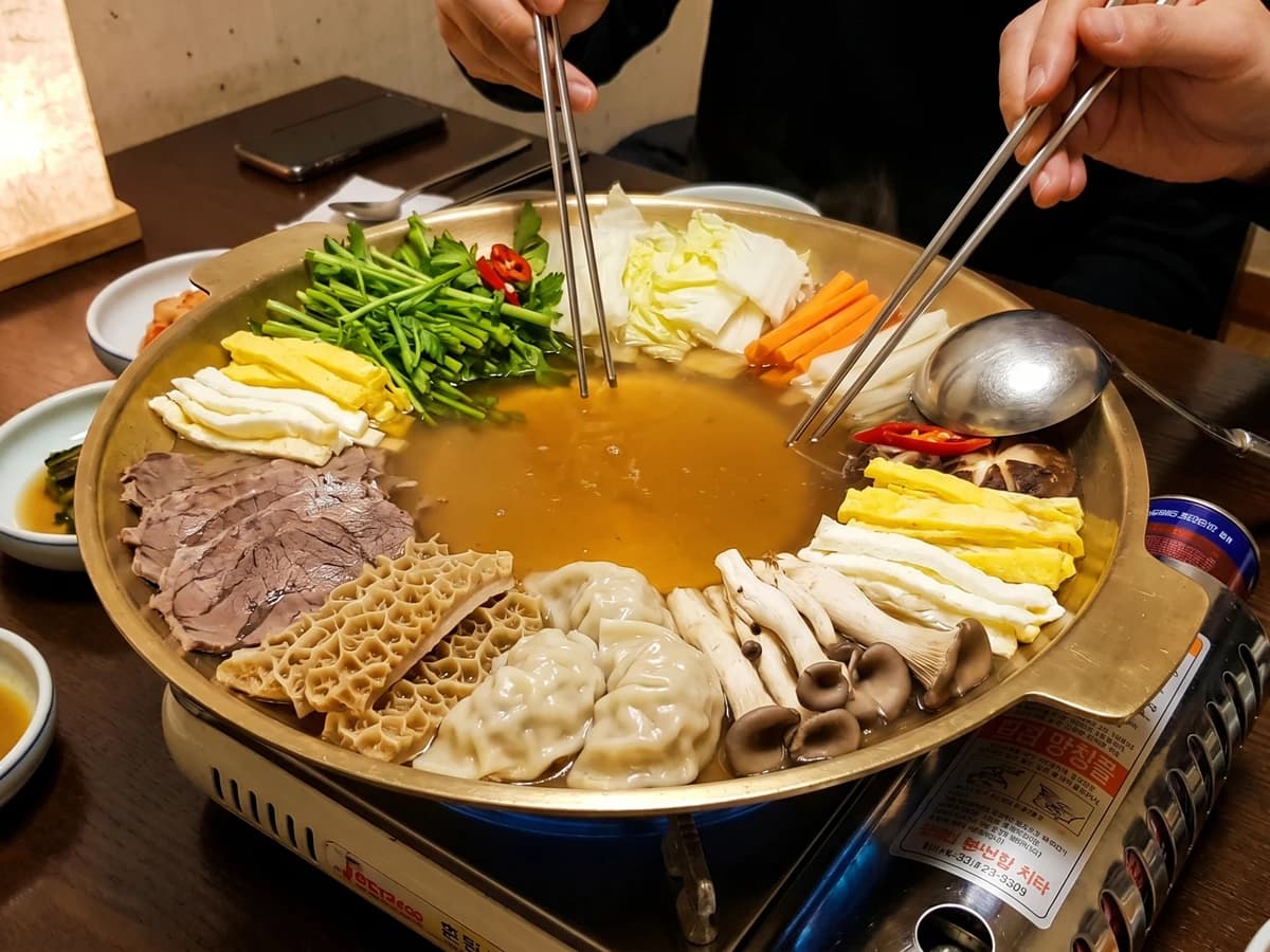 Eobok-jaengban (Pyongyang Brass-Tray Hot Pot) - Chef Jeong-sun