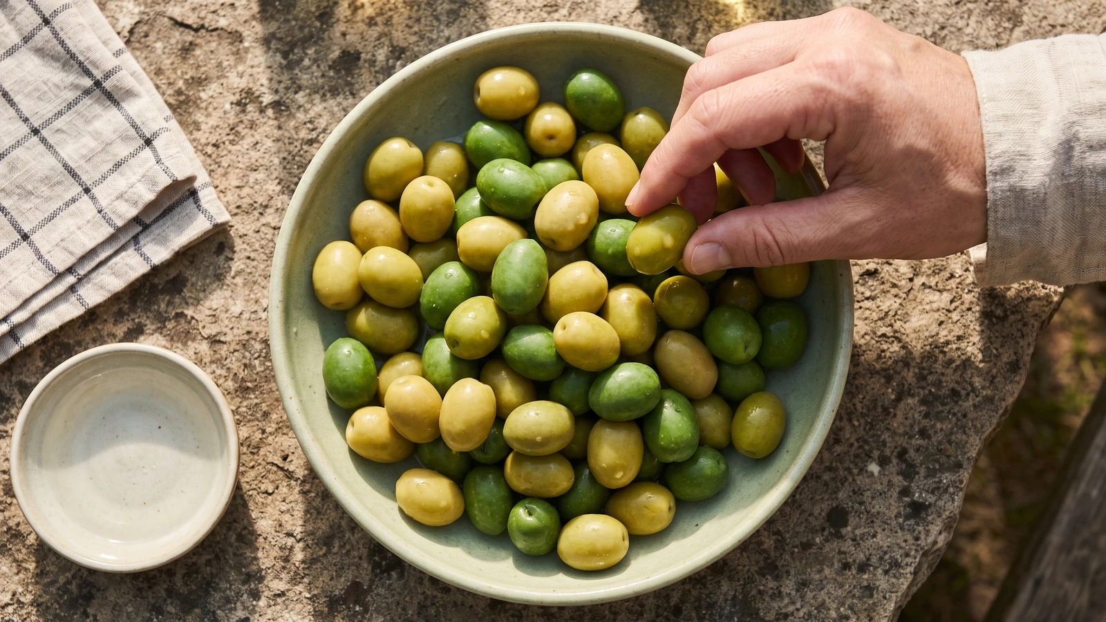 Plain Olives