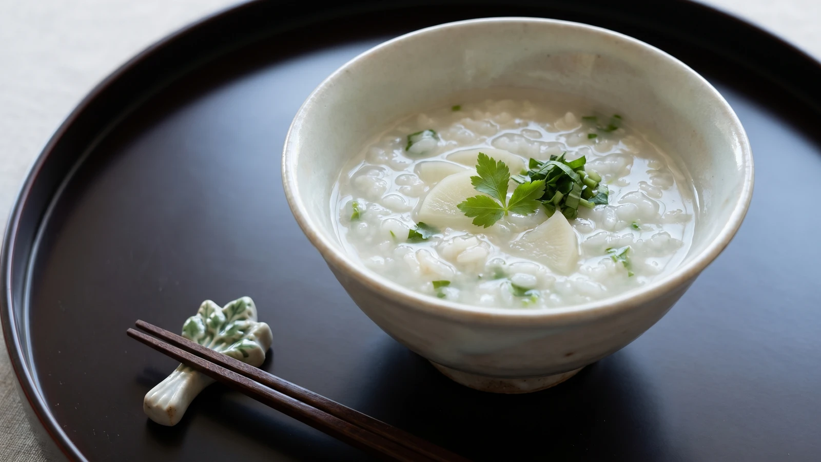 Seven-Herb Rice Porridge (七草粥, Nanakusa-gayu)