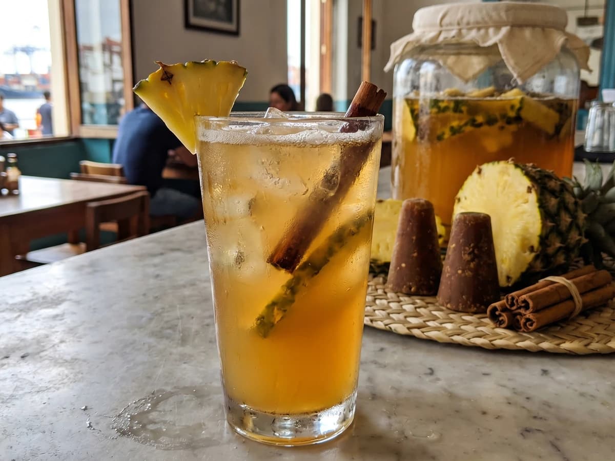 Tepache de Piña Jarocho - Chef Lupita
