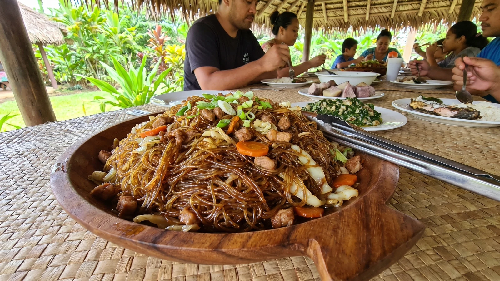 Sapasui (Sāmoan Chop Suey with Bean-Thread Noodles)