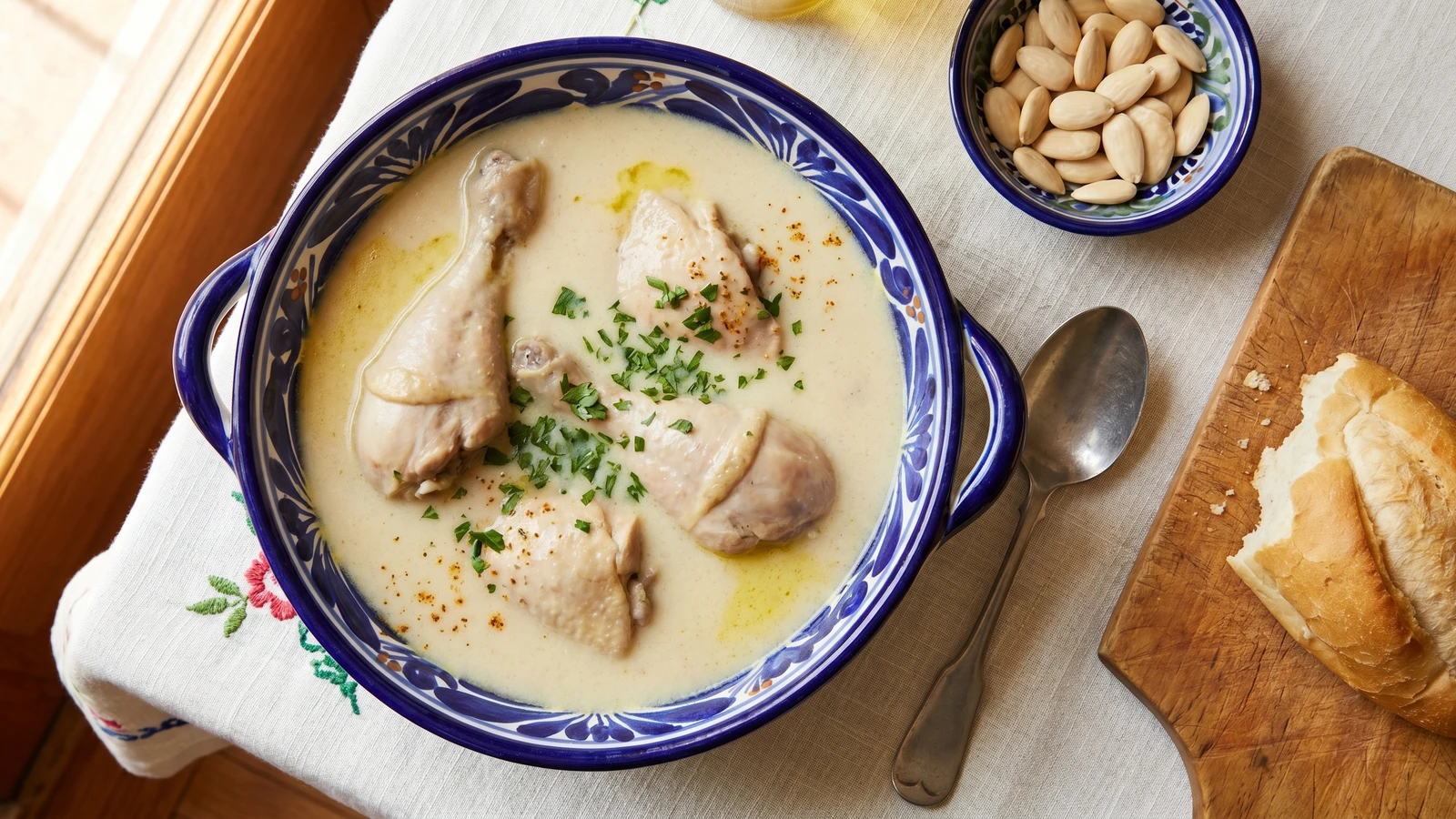 Pollo en Caldo de Ángeles