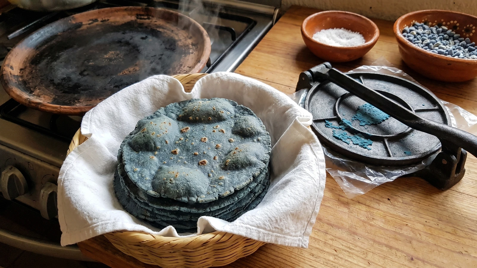 Tortillas de Maíz Azul Cónico