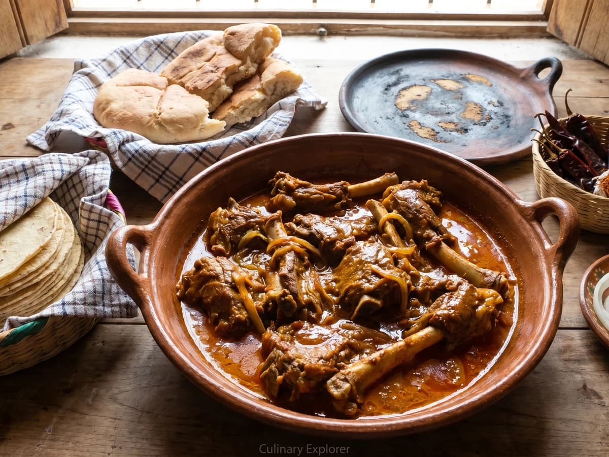 Cabrito al Azafrán de la Sierra Gorda