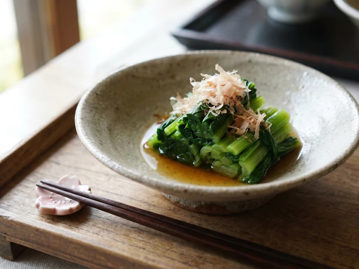 Blanched Komatsuna in Dashi (小松菜のお浸し, Komatsuna no Ohitashi)