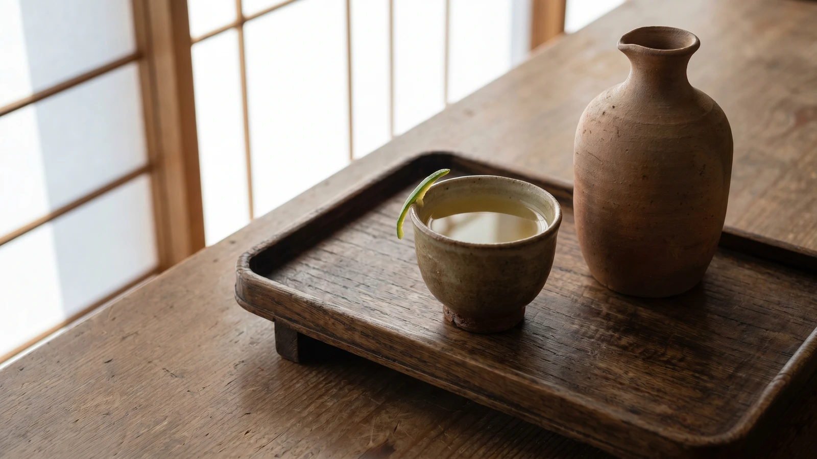 Awamori Oyuwari (泡盛のお湯割り, hot awamori)