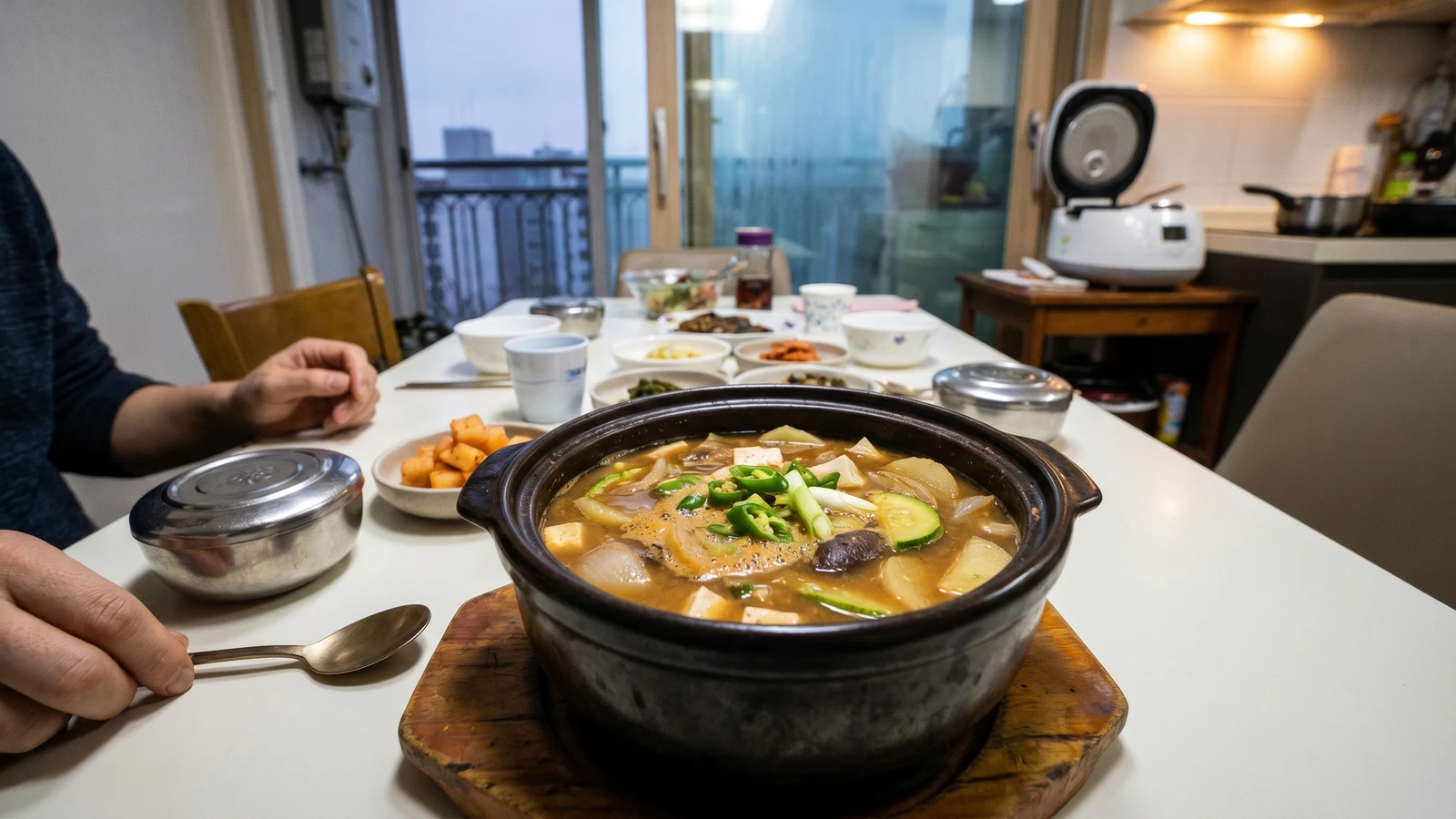 Doenjang-jjigae (된장찌개, Soybean Paste Stew)