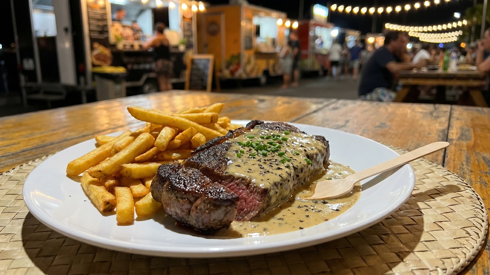 Steak Frites Tahitien (Papeʻete Roulotte Steak and Fries)