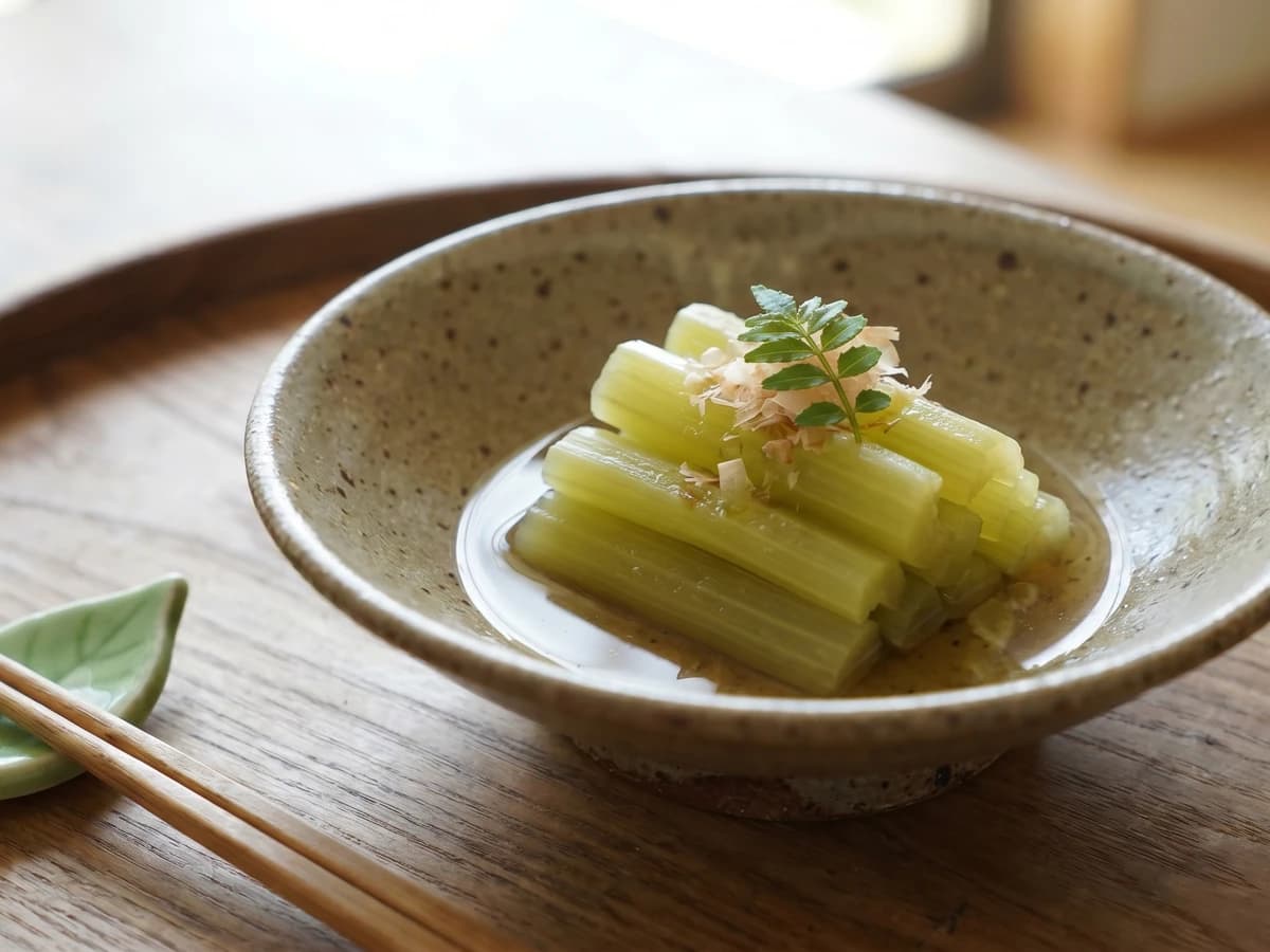 Butterbur Ohitashi (ふきのお浸し, Fuki no Ohitashi)