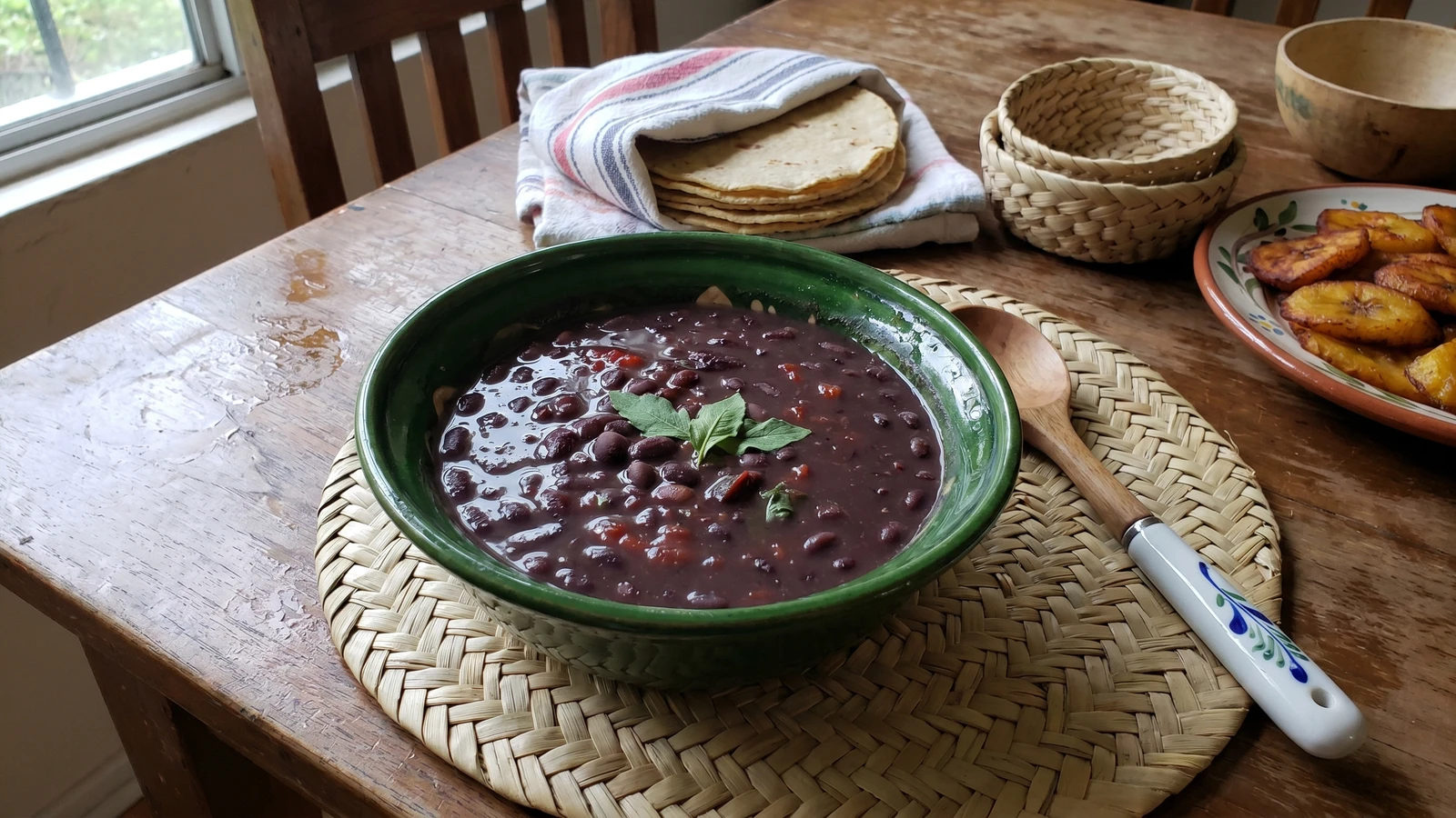Stewed Black Beans (Frijoles a la Veracruzana)